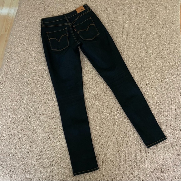 Levi’s Dark Blue Skinny Jeans *Taken In* - Picture 6 of 10